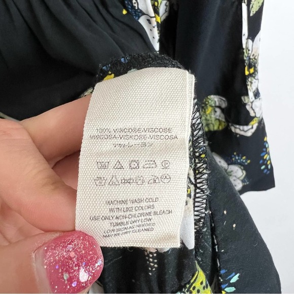 Free People Floral Surplice Tunic Top Large Black - Picture 8 of 9